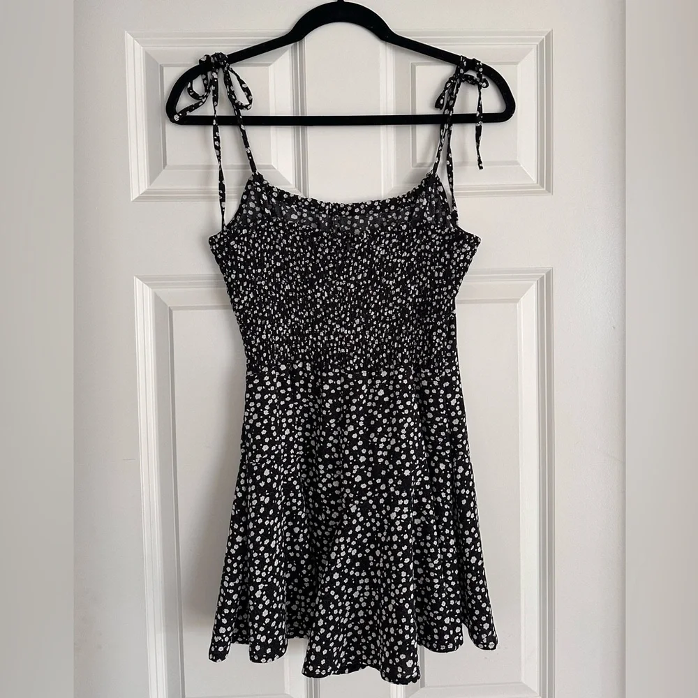 Black & White Floral Romper - Size Small - Picture 7 of 11